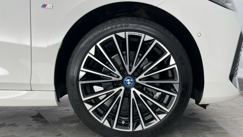 BMW 2 Series 225e xDrive M Sport 5dr DCT Hatchback